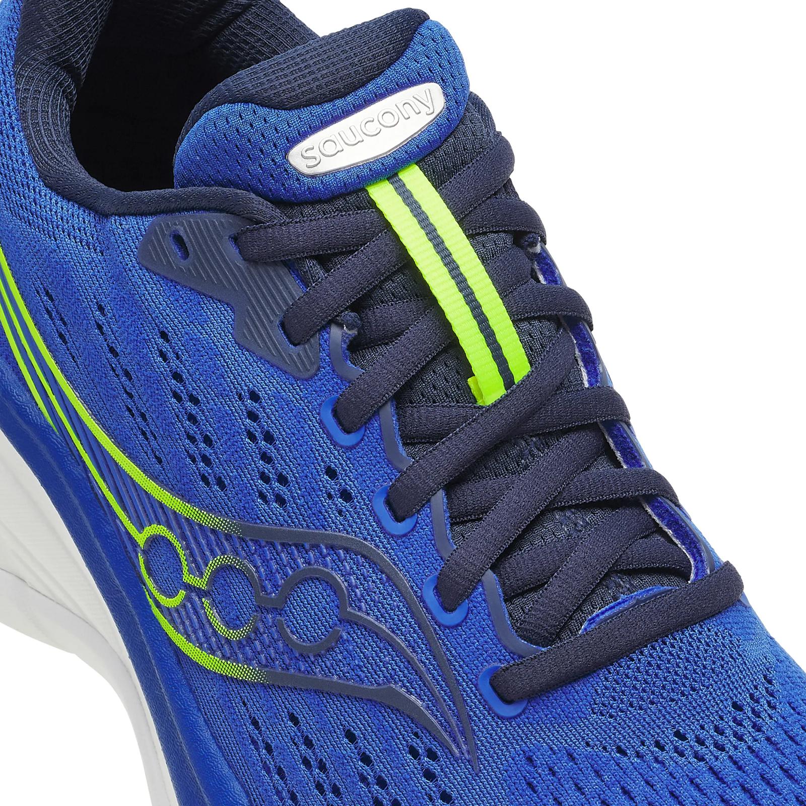 Hurricane 25 Wide - Running