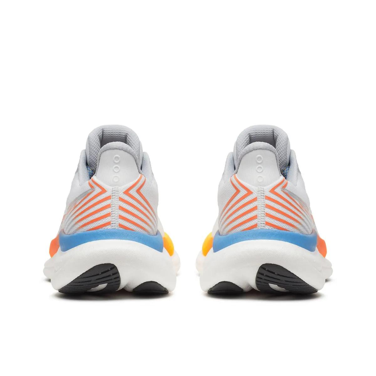 Every Woman's Marathon X Saucony Triumph 23 - Running